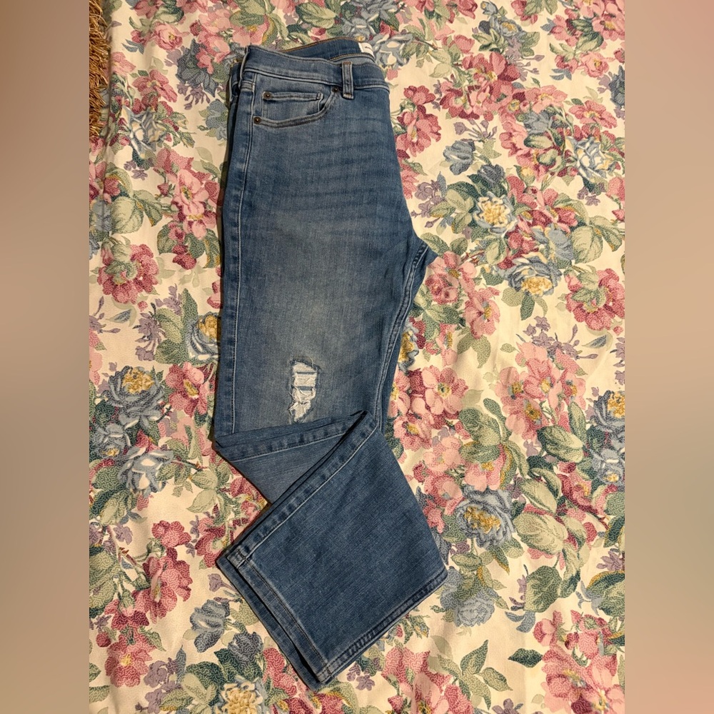 Abercrombie & Fitch boys, skinny jeans